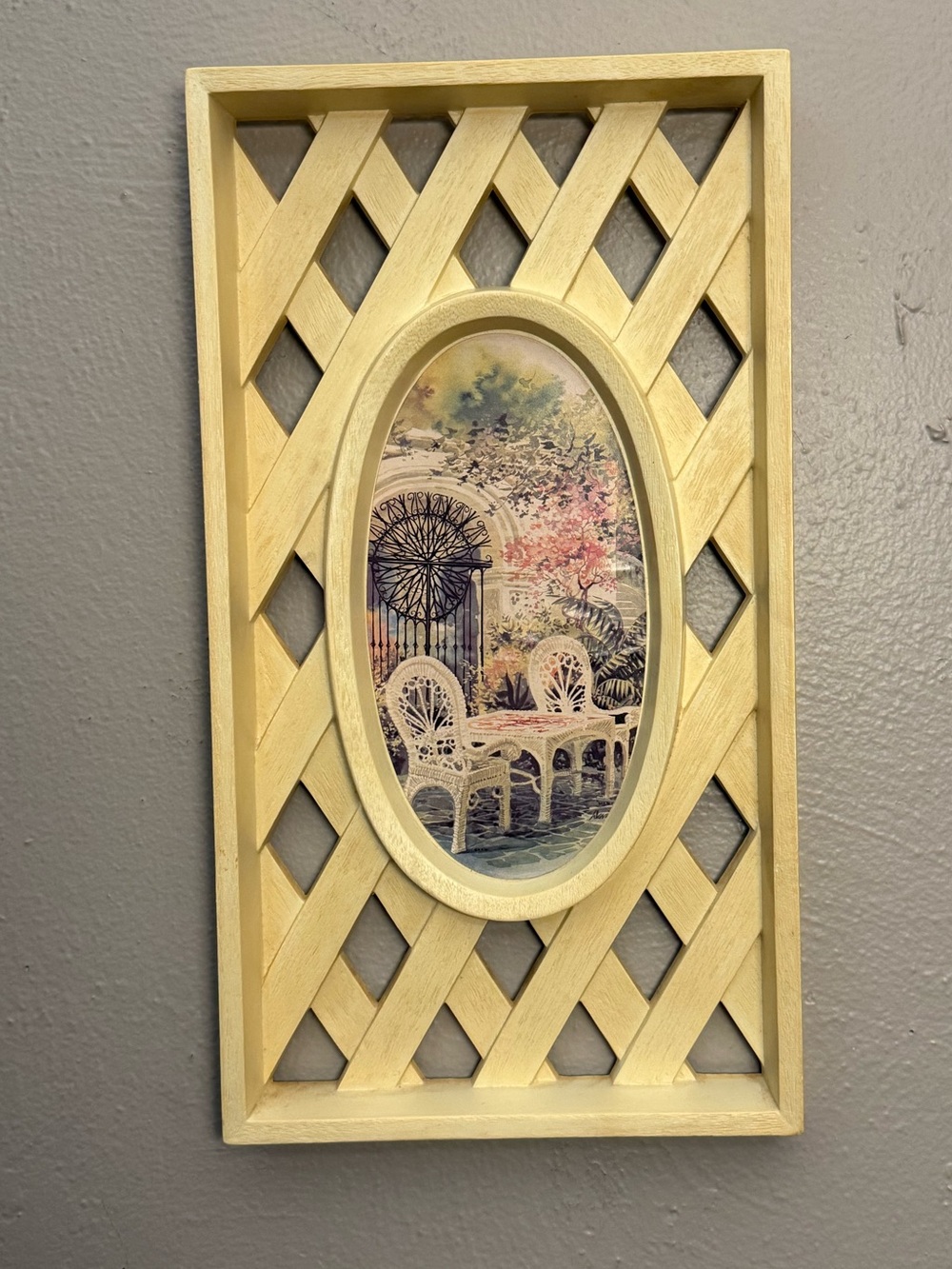 Burwood Home Interiors Vintage 1970s Lattice Frame Wall Art Plaque Oval Garden